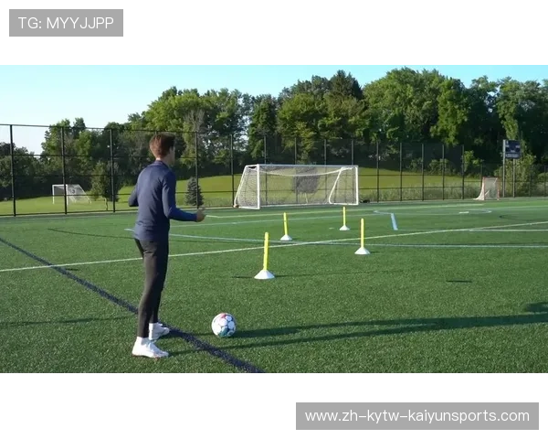 足球训练中的盘带技巧与实战控球能力